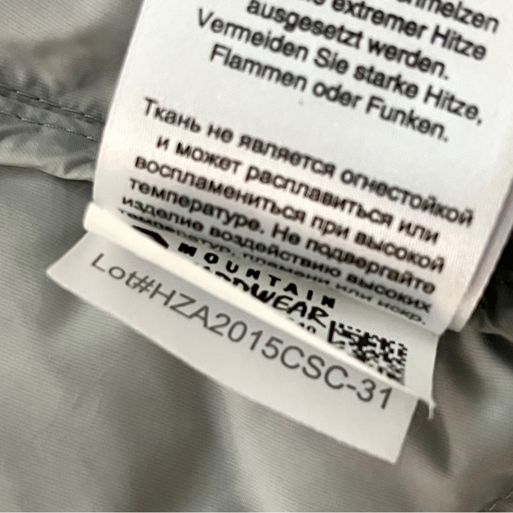 Mountain Hardware Down Vest - Picture 11 of 12